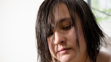 ادمان الكحول والمخدرات للبنات: 5 أسباب 20 ادمان الكحول والمخدرات للبنات: 5 أسباب