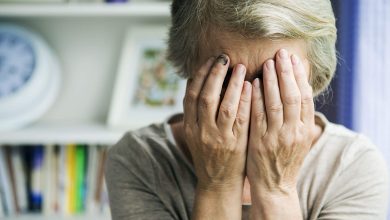 سوء معاملة الجد والجدة: 3 أنواع 16 سوء معاملة الجد والجدة