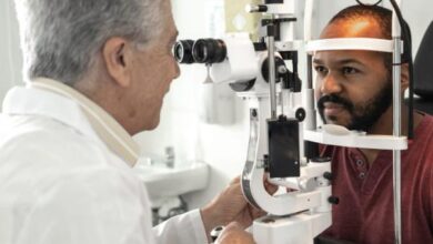 انسداد الوريد الشبكي المركزي: 4 أسباب 19 اسباب انسداد الوريد الشبكي المركزي في العين