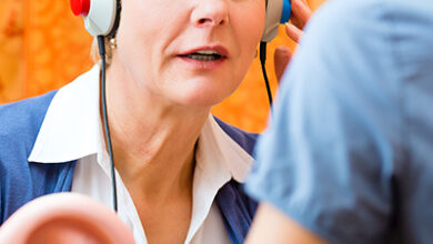 فقد السمع المفاجئ: 7 أسباب 16 سبب فقد السمع المفاجئ