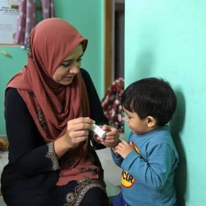 طفلي يرفض اخذ الدواء: 10 نصائح 13 الطفل يرفض اخذ الدواء: 10 نصائح